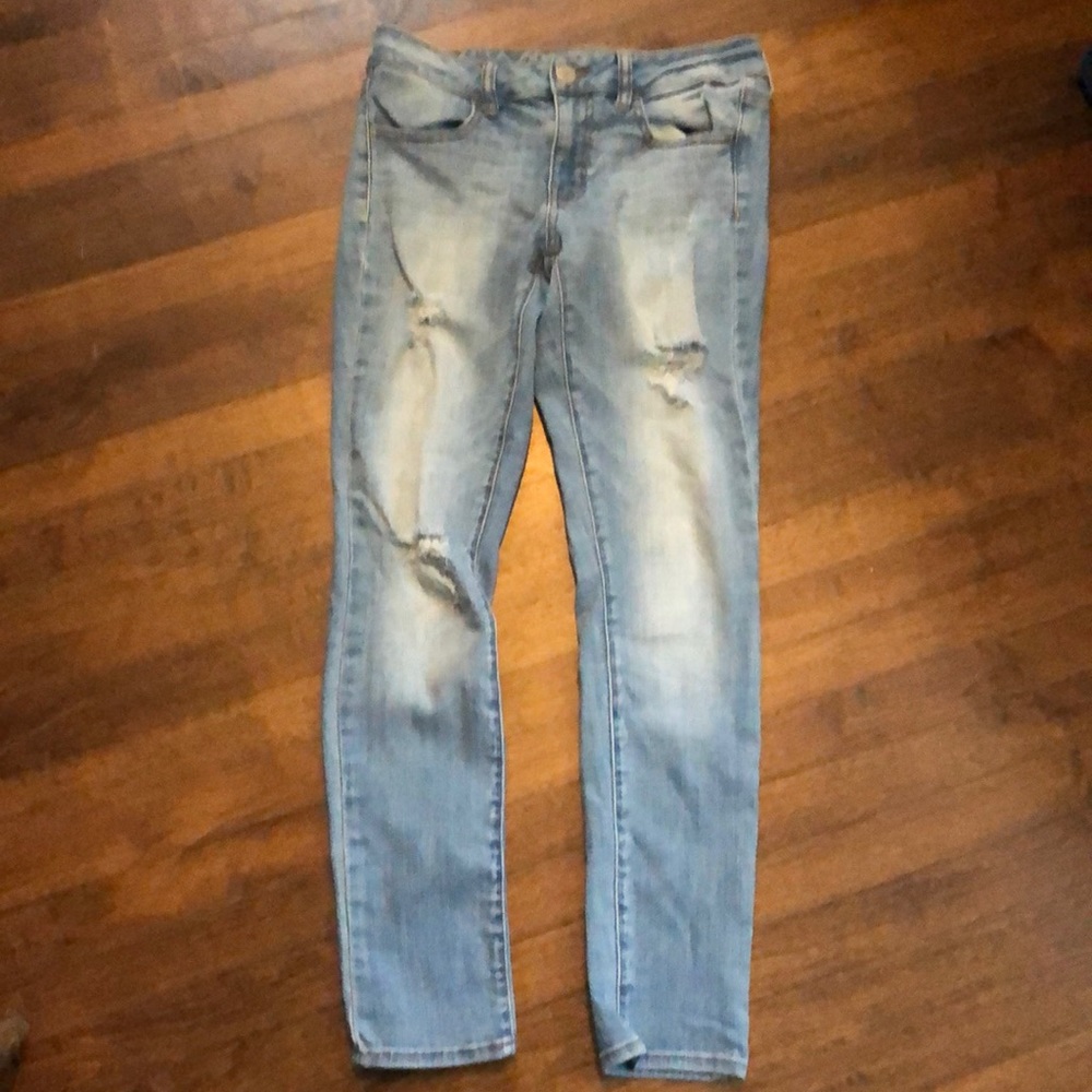 American Eagle Distressed Faded Destroyed Jeggings Size 6